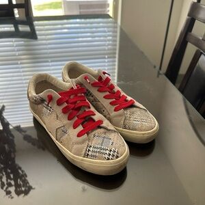 Stylish Steve Madden Women Sneakers with Red Accents
